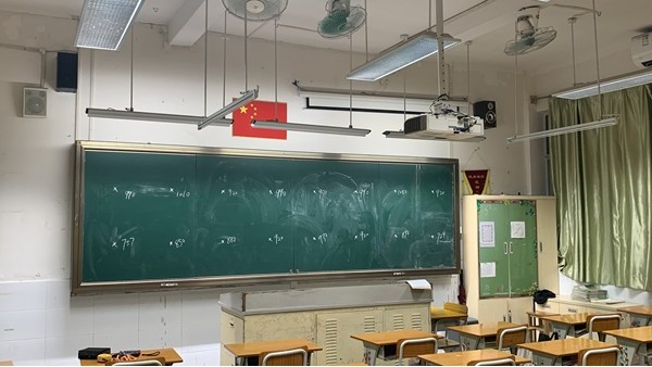 近視無法治愈！教室照明不達(dá)標(biāo)是導(dǎo)致近視的重要原因