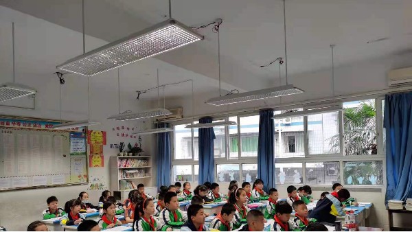 國(guó)家規(guī)定教室照明條件應(yīng)達(dá)到怎么樣的？照明改造迫在眉睫